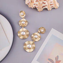 Load image into Gallery viewer, Vintage Pearl Alloy Temperament Earrings（A0191）
