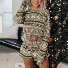 Load image into Gallery viewer, Wholesale Christmas printed long sleeve leisure home set pajamas for women 2PC（CL9609）
