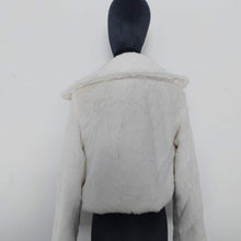 Load image into Gallery viewer, Wholesale ladies autumn and winter fur cardigan short jacket(CL8252)
