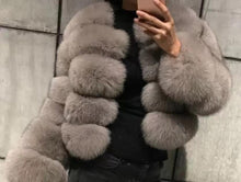 Load image into Gallery viewer, Wholesale round neck short imitation fox fur grass coat women&#39;s wear（CL9461）
