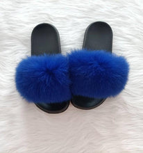 Load image into Gallery viewer, Wool slippers
