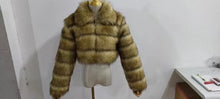 Load image into Gallery viewer, Wholesale women&#39;s winter faux fur coats （CL8259)
